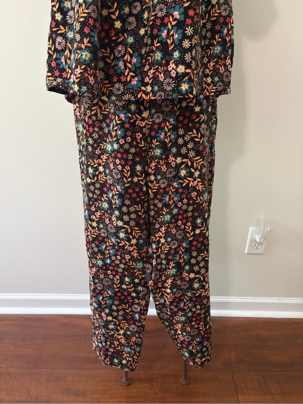 Joyspun Smocked Gauze Pajama Set Black Soot Fall Floral Wide Leg L Cottagecore - Picture 6 of 14